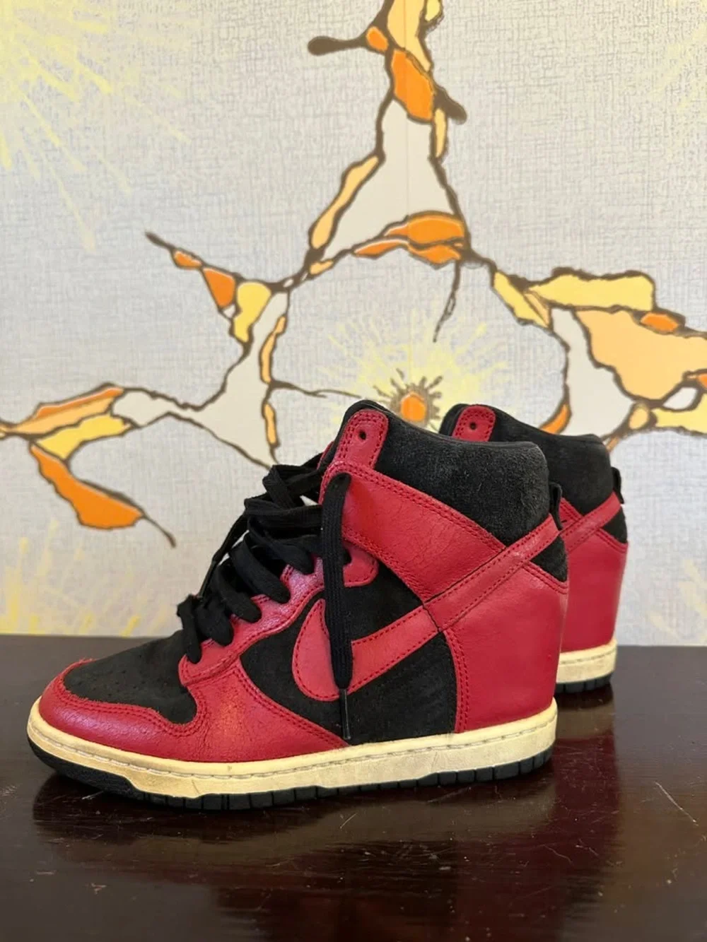 Kids Nike High-Top Sneakers in Red and Black 6.5